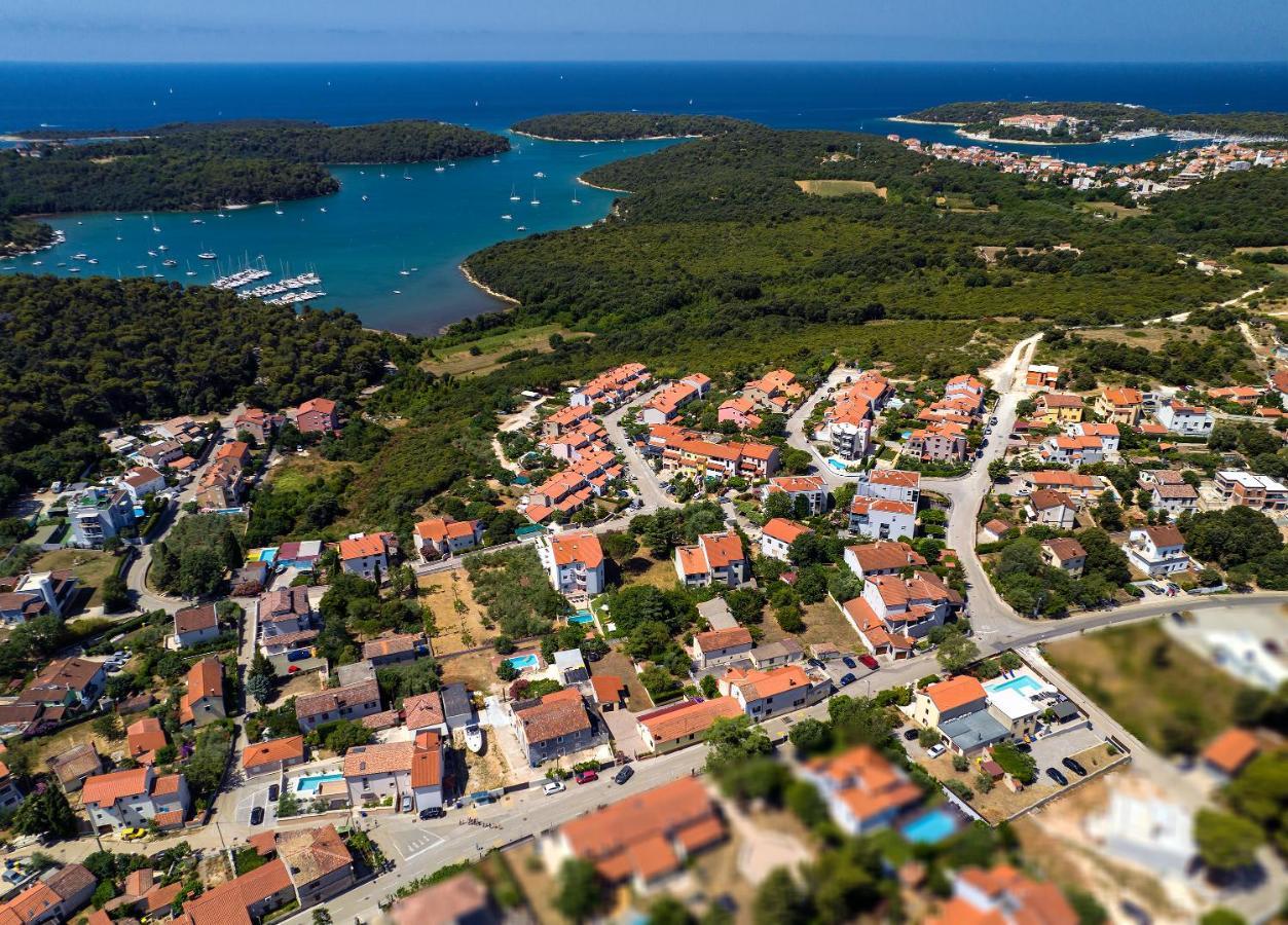 Apartments Vita Vinkuran Exterior photo